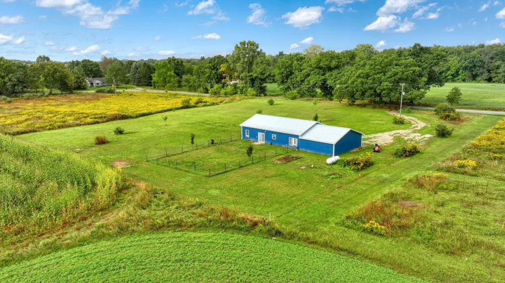 6474 Kennedy Road Munith, MI 49259