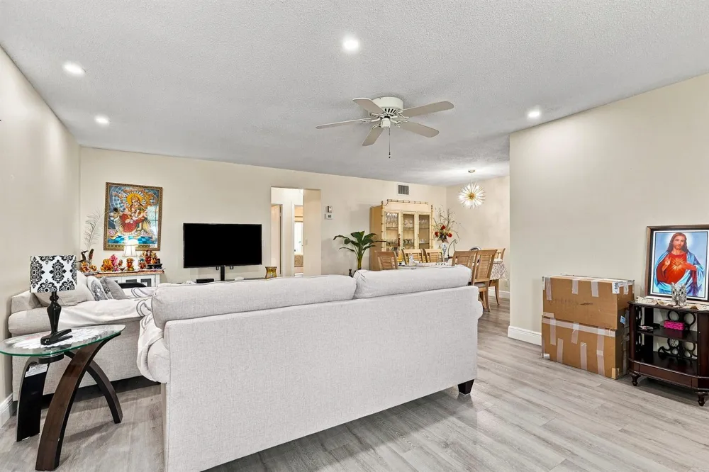 912 Savannas Point Drive #Apt b Fort Pierce, FL 34982