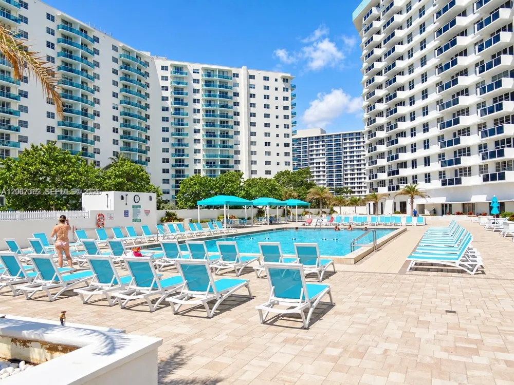 3725 S Ocean Dr #1606 Hollywood, FL 33019