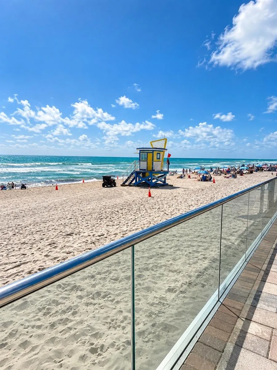 3725 S Ocean Dr #1606 Hollywood, FL 33019
