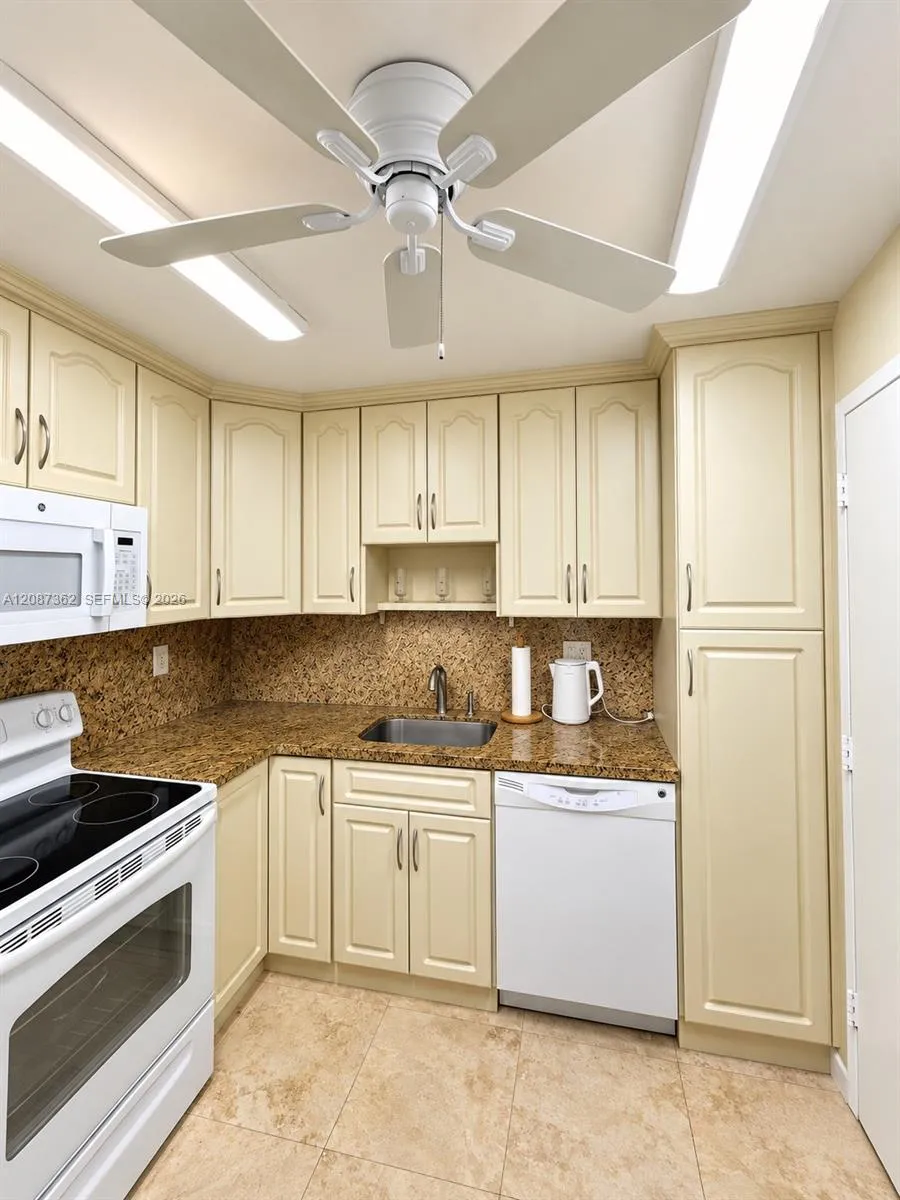 3725 S Ocean Dr #1606 Hollywood, FL 33019