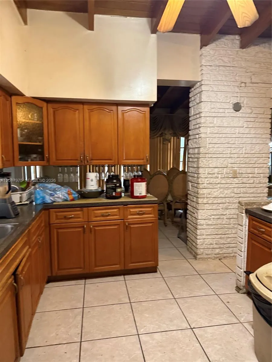 1409 S 24th Ter Hollywood, FL 33020
