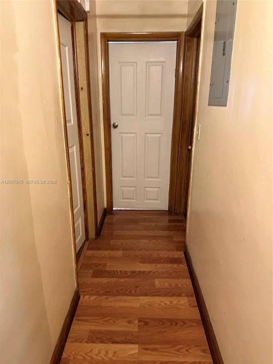 1409 S 24th Ter Hollywood, FL 33020