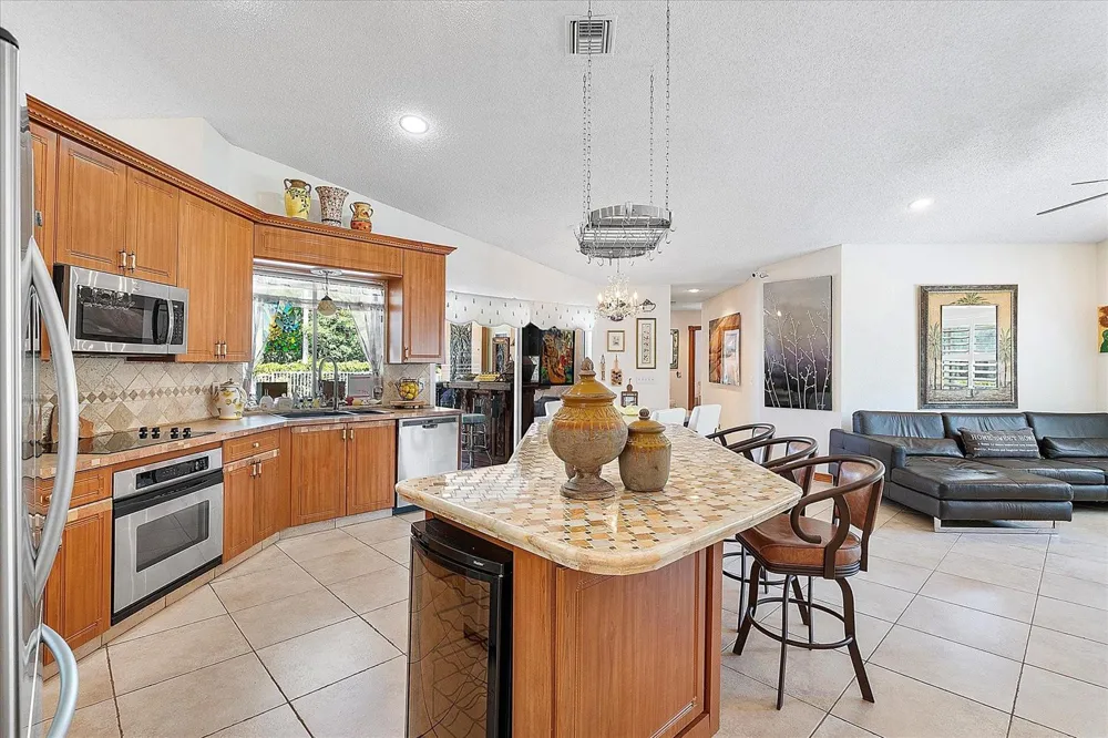 4636 ROTHSCHILD DRIVE Coral Springs, FL 33067