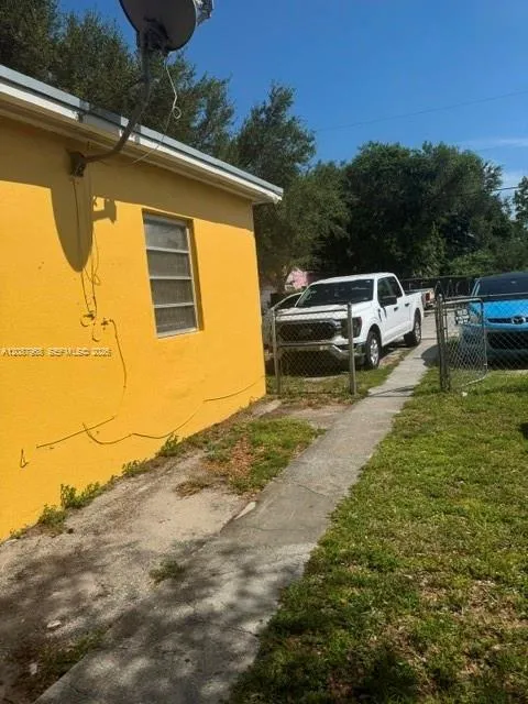 1291 NW 57th St #1291 Miami, FL 33142