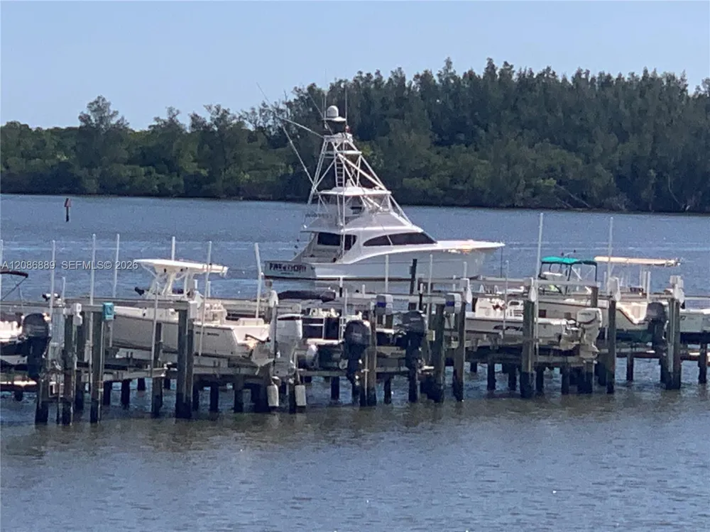 6142 SE Landing Way #16 Stuart, FL 34997