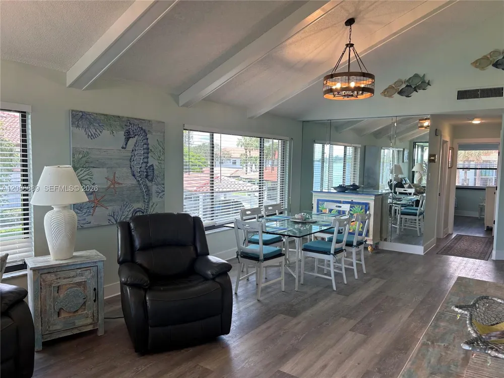 6142 SE Landing Way #16 Stuart, FL 34997