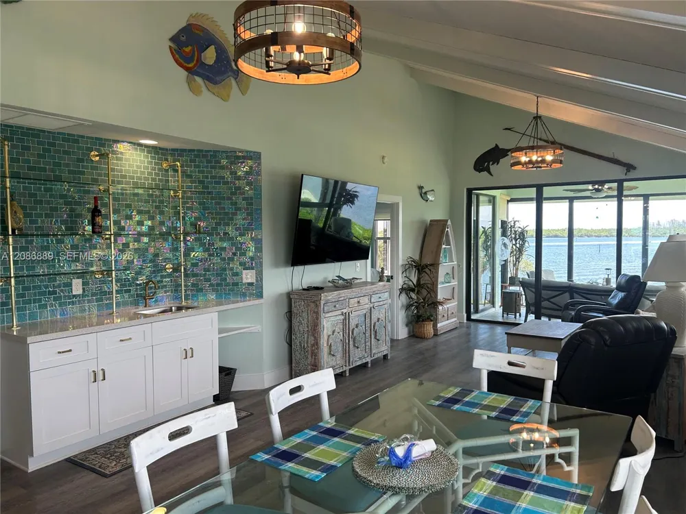 6142 SE Landing Way #16 Stuart, FL 34997