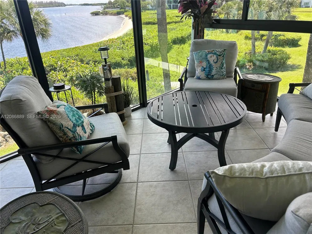 6142 SE Landing Way #16 Stuart, FL 34997