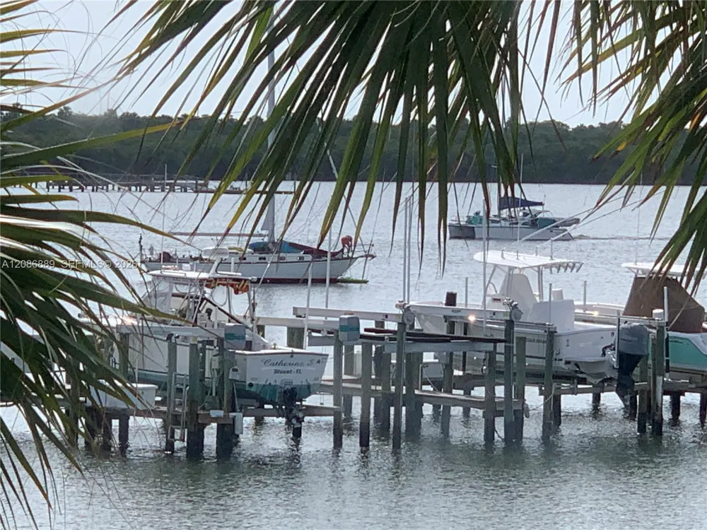 6142 SE Landing Way #16 Stuart, FL 34997