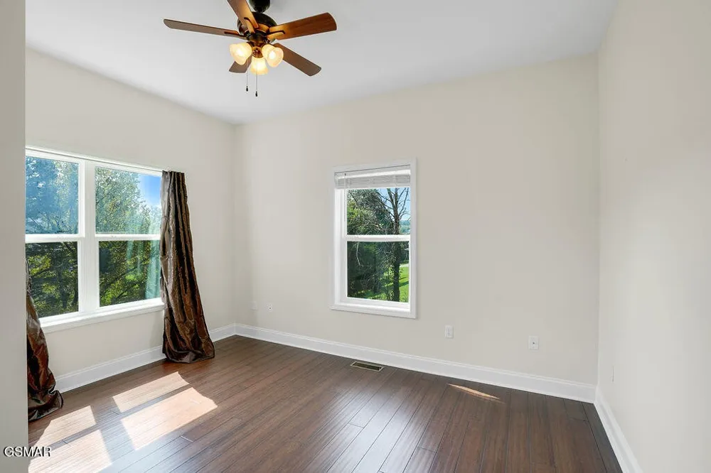 1202 Foxwood Drive Sevierville, TN 37862
