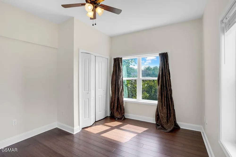 1202 Foxwood Drive Sevierville, TN 37862