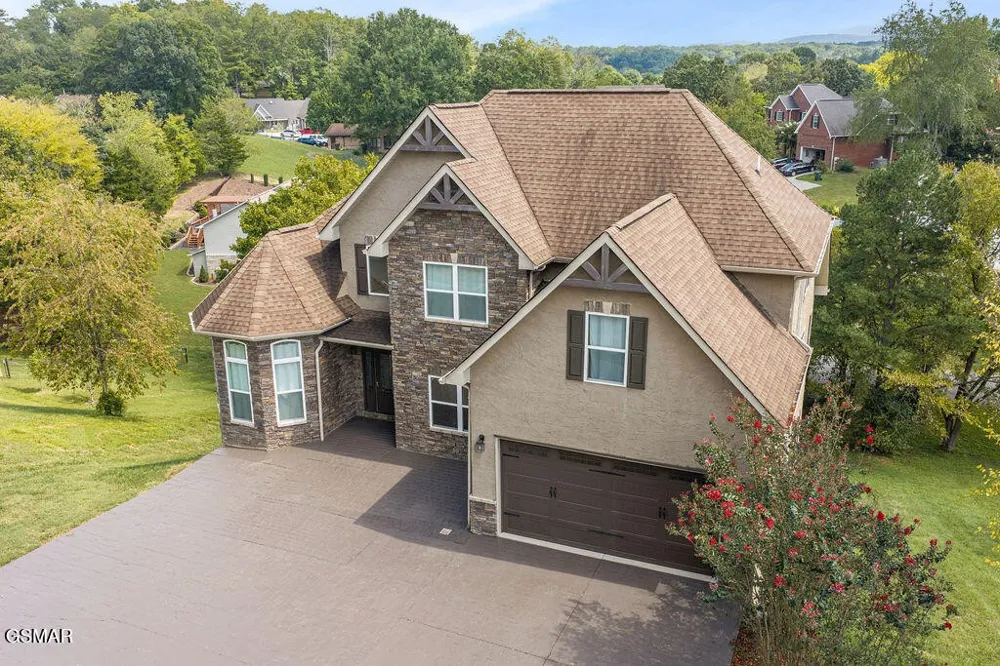 1202 Foxwood Drive Sevierville, TN 37862
