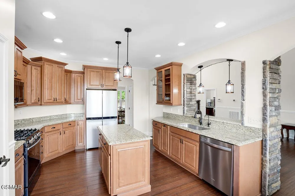 1202 Foxwood Drive Sevierville, TN 37862