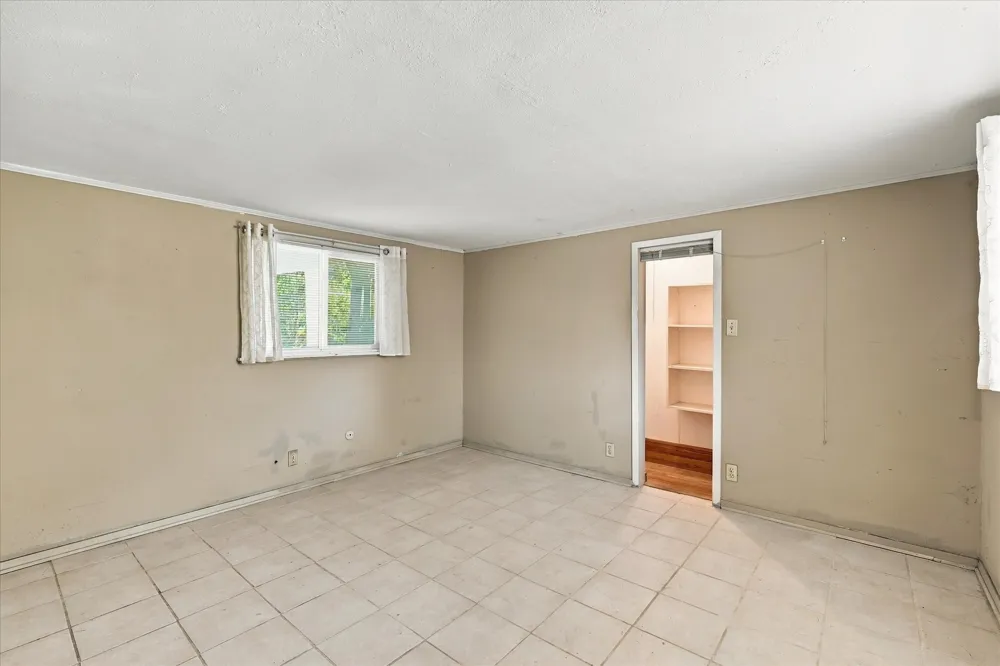 800 Briarwood Boulevard Arlington, TX 76013