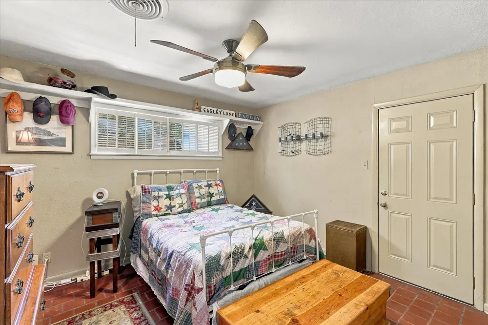 800 Briarwood Boulevard Arlington, TX 76013