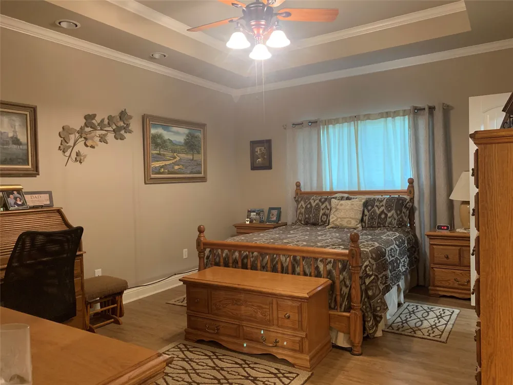 150 Pine Needle Glen Holly Lake Ranch, TX 75765