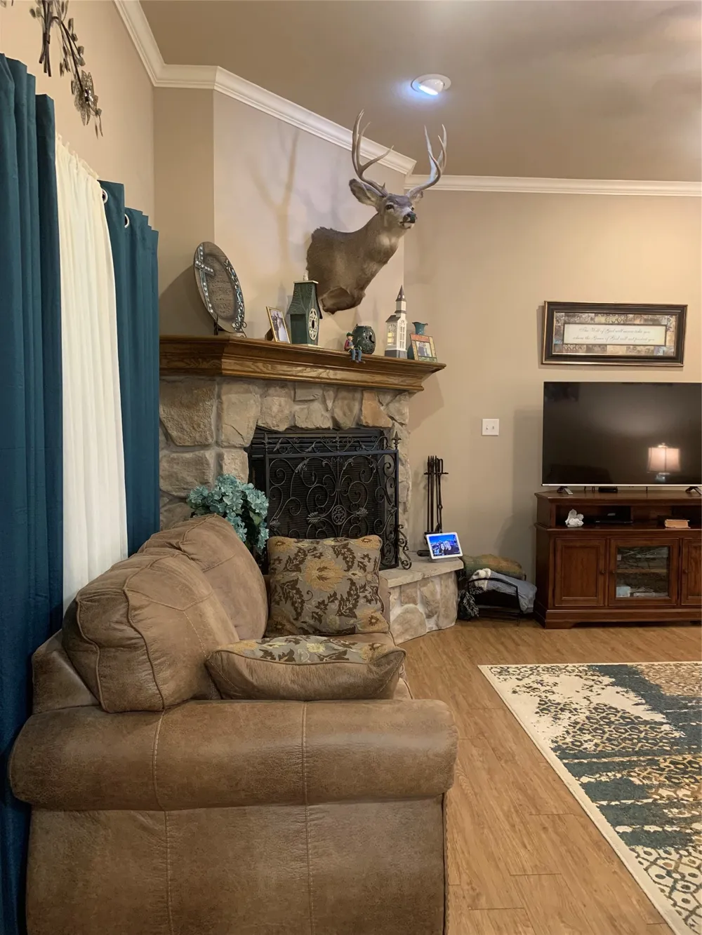 150 Pine Needle Glen Holly Lake Ranch, TX 75765