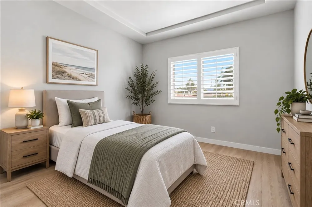 4455 Hazeltine Avenue #208 Sherman Oaks, CA 91423