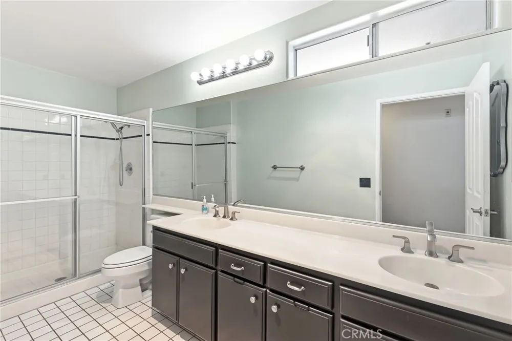 4455 Hazeltine Avenue #208 Sherman Oaks, CA 91423