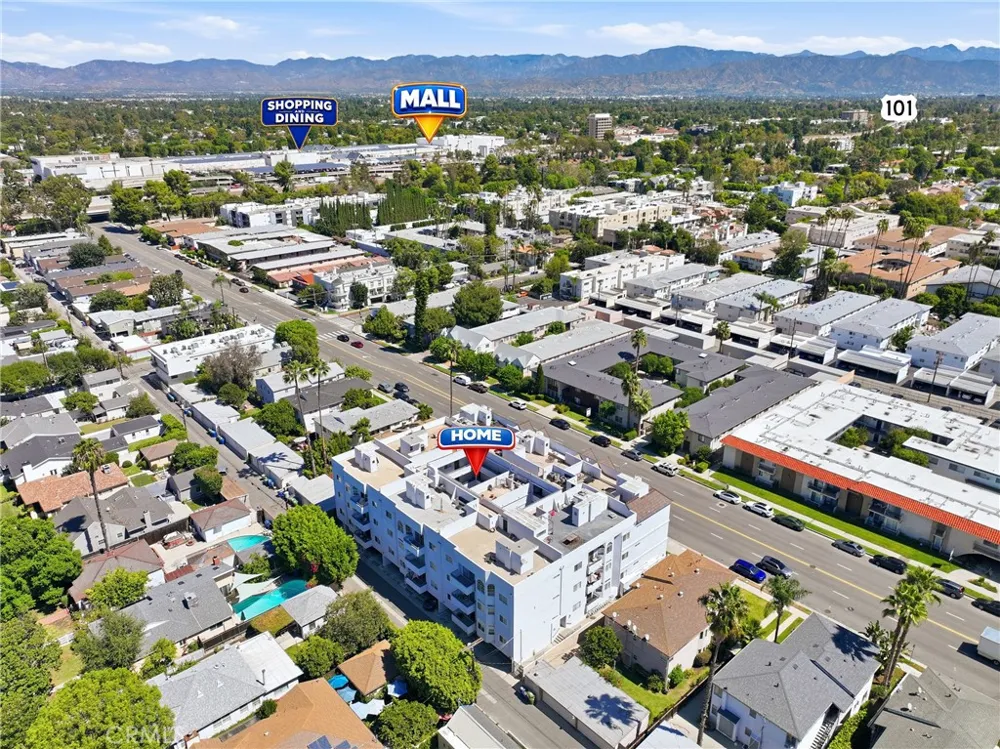 4455 Hazeltine Avenue #208 Sherman Oaks, CA 91423