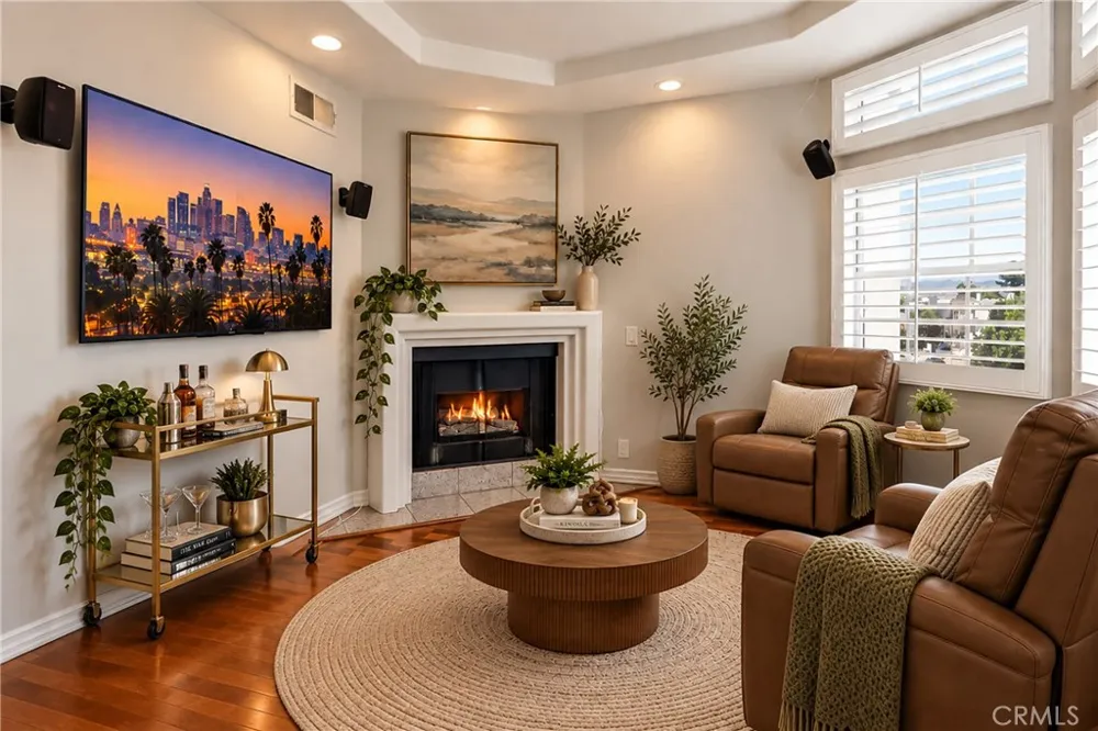 4455 Hazeltine Avenue #208 Sherman Oaks, CA 91423