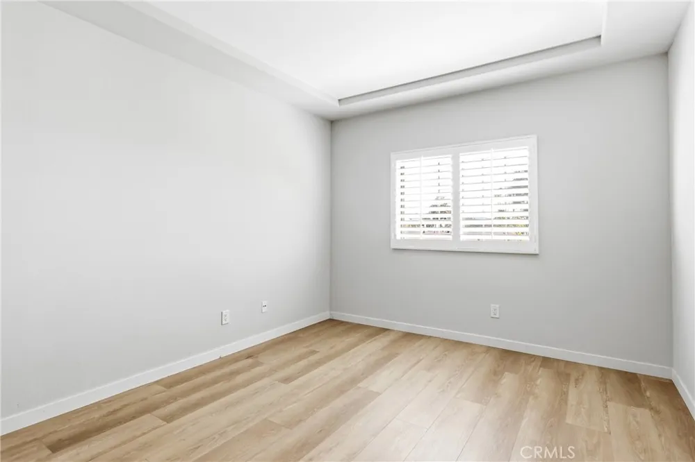 4455 Hazeltine Avenue #208 Sherman Oaks, CA 91423
