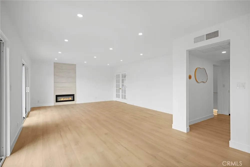 1401 Valley View Road #329 Glendale, CA 91202