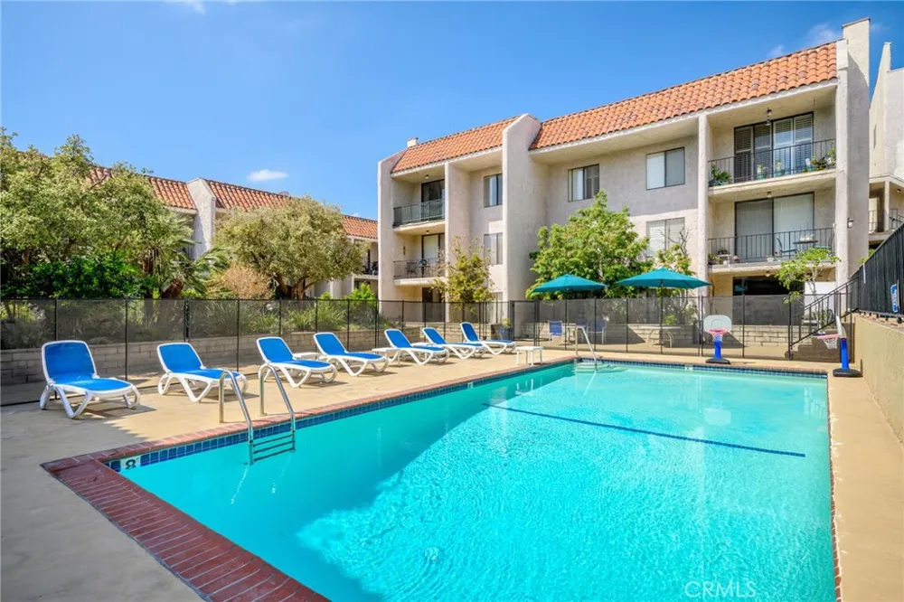 1401 Valley View Road #329 Glendale, CA 91202