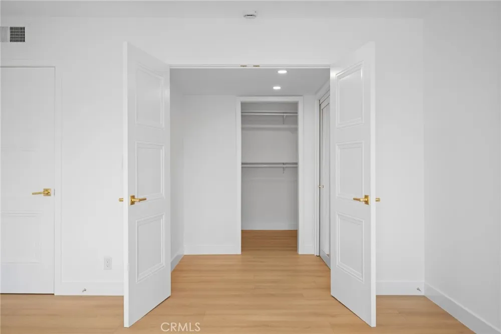 1401 Valley View Road #329 Glendale, CA 91202