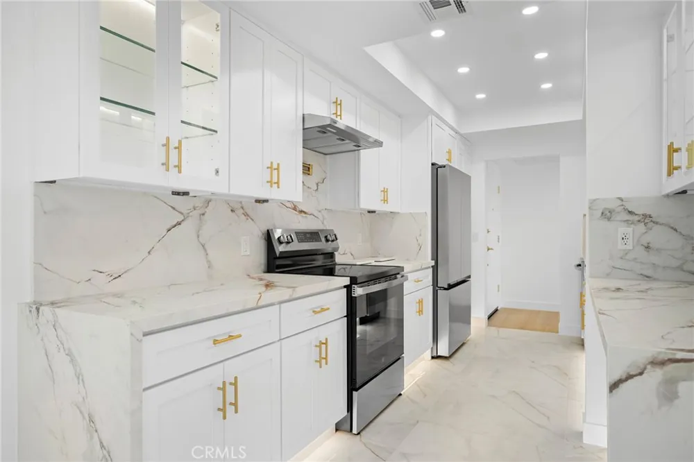 1401 Valley View Road #329 Glendale, CA 91202