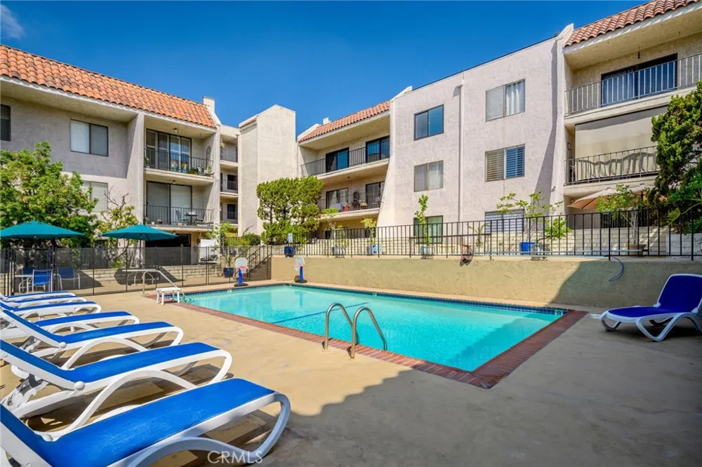 1401 Valley View Road #329 Glendale, CA 91202