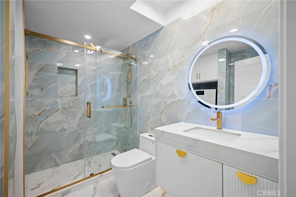 1401 Valley View Road #329 Glendale, CA 91202
