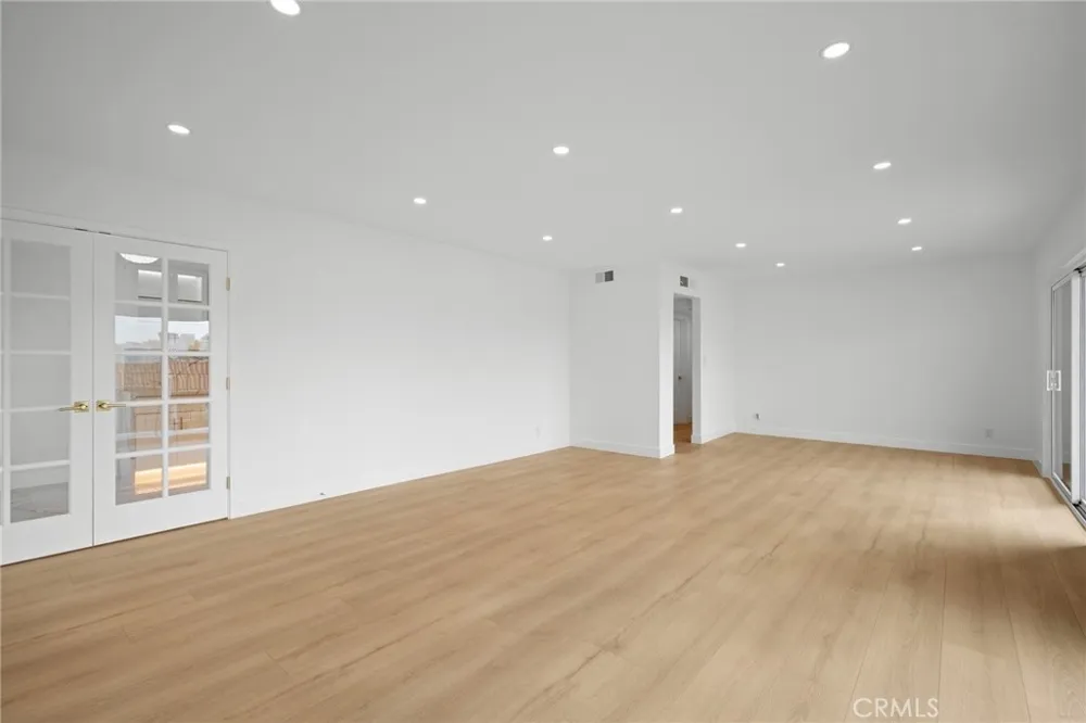 1401 Valley View Road #329 Glendale, CA 91202