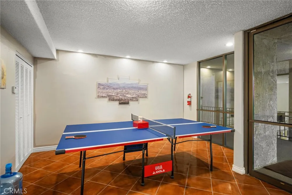 1401 Valley View Road #329 Glendale, CA 91202