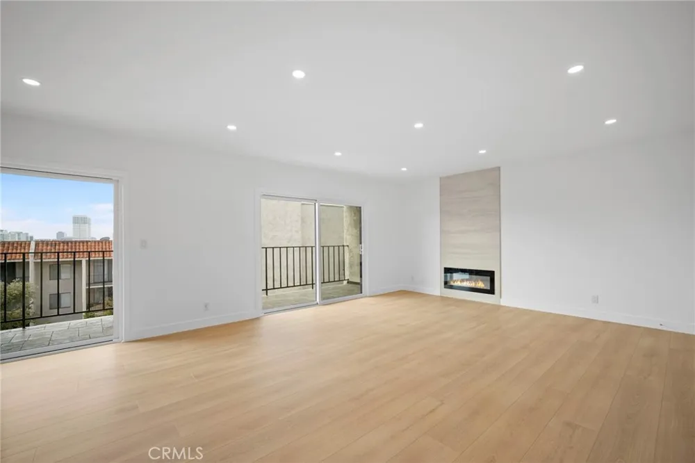 1401 Valley View Road #329 Glendale, CA 91202