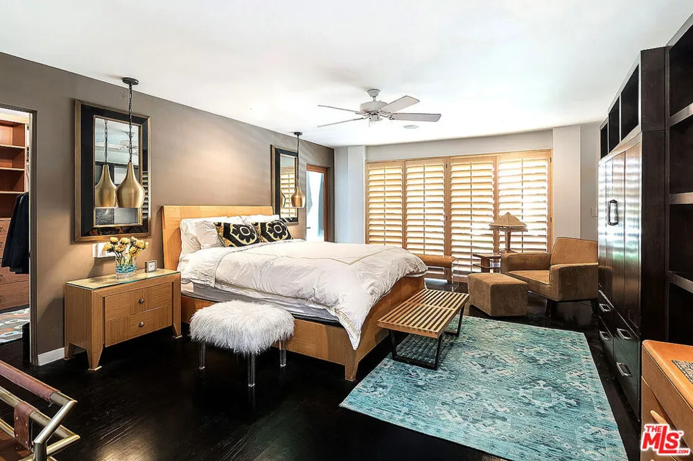 8405 Edwin Drive Los Angeles, CA 90046