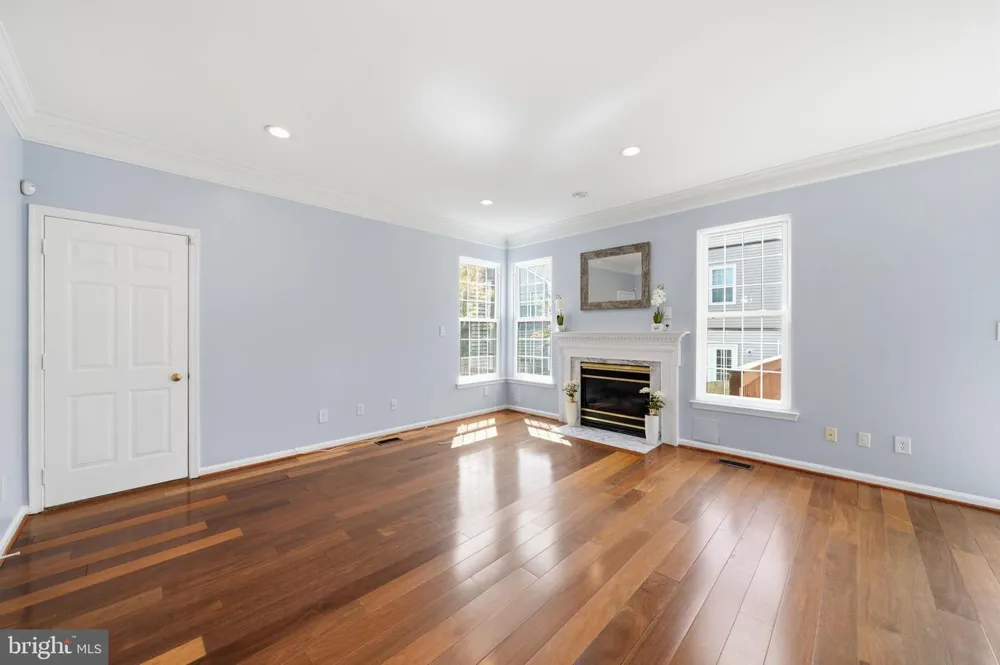 8612 CASTLEBAR WAY Montgomery Village, MD 20886