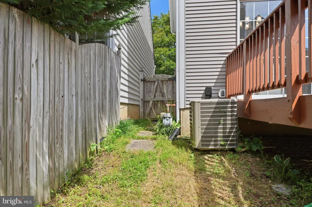 8612 CASTLEBAR WAY Montgomery Village, MD 20886