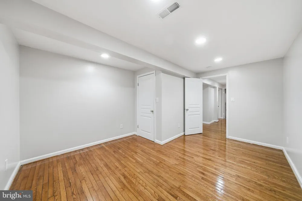 8612 CASTLEBAR WAY Montgomery Village, MD 20886