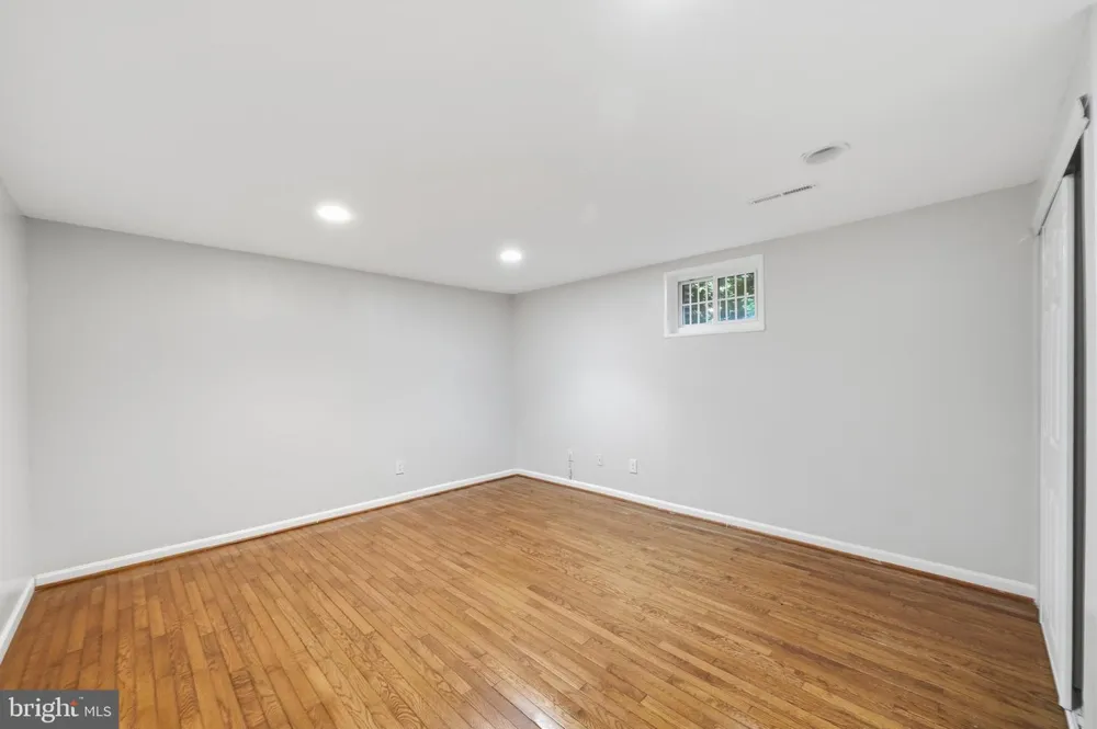 8612 CASTLEBAR WAY Montgomery Village, MD 20886