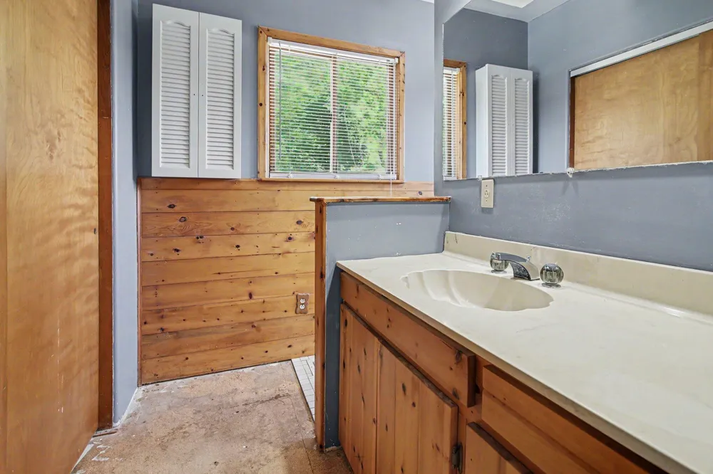 8443 Matthews Highway Tecumseh, MI 49286