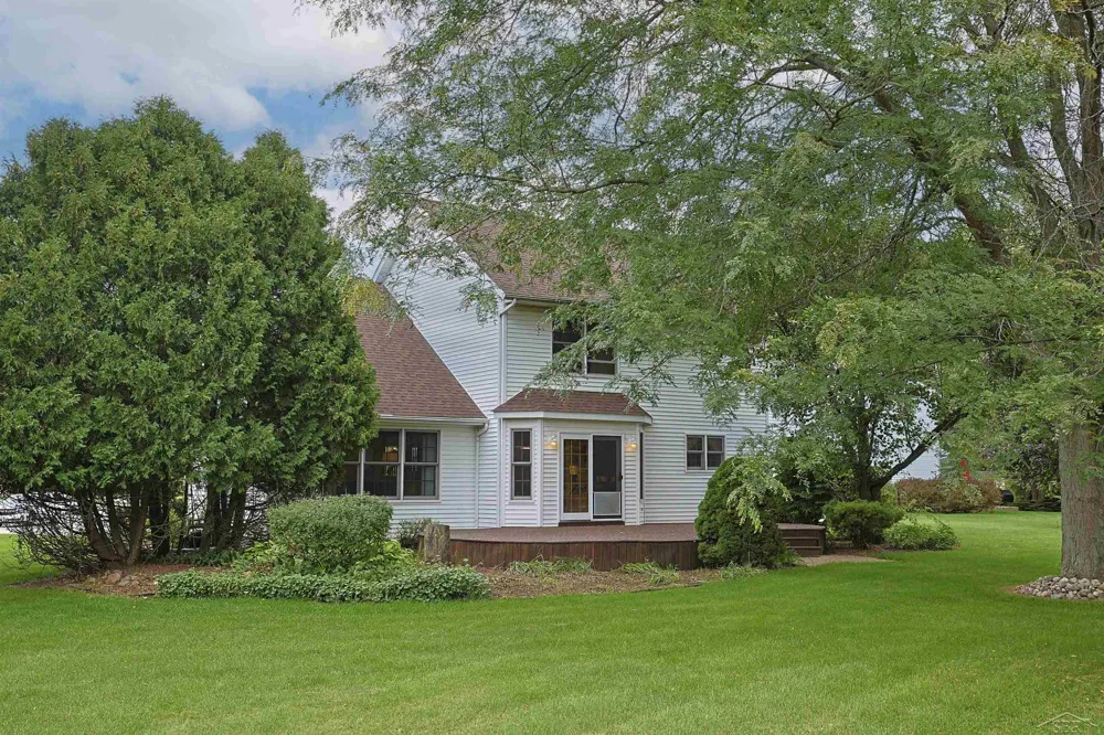 12837 Whisper Ridge Drive Tittabawassee Township, MI 48623