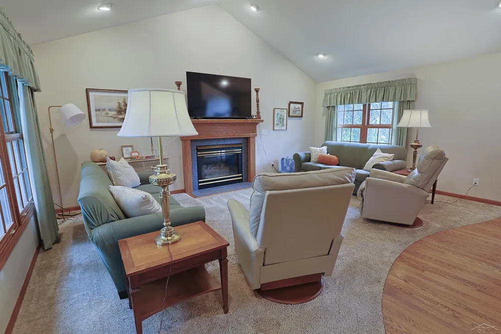 12837 Whisper Ridge Drive Tittabawassee Township, MI 48623