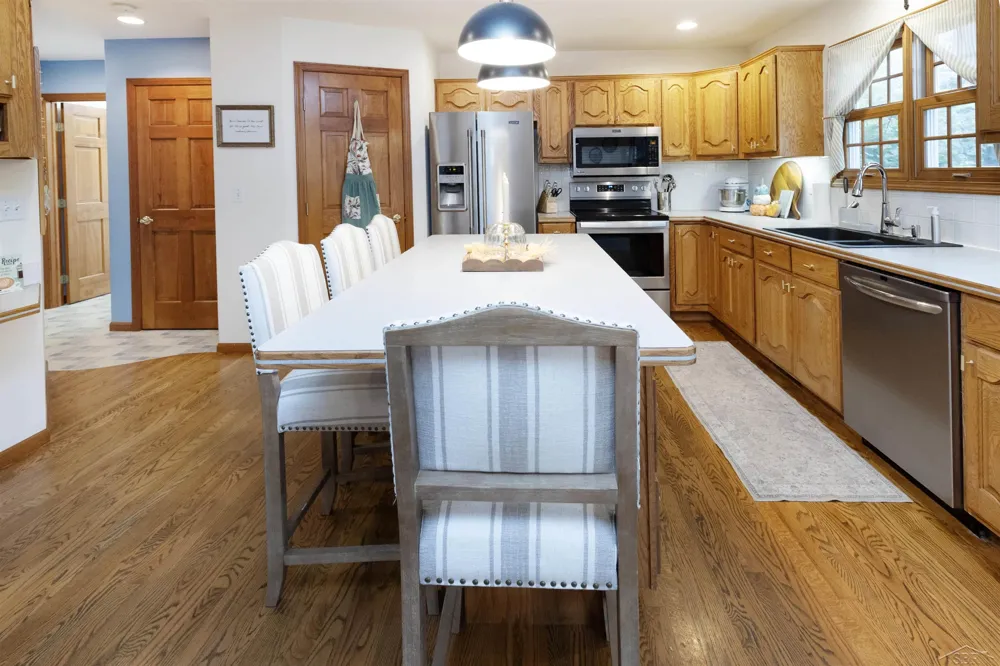 12837 Whisper Ridge Drive Tittabawassee Township, MI 48623