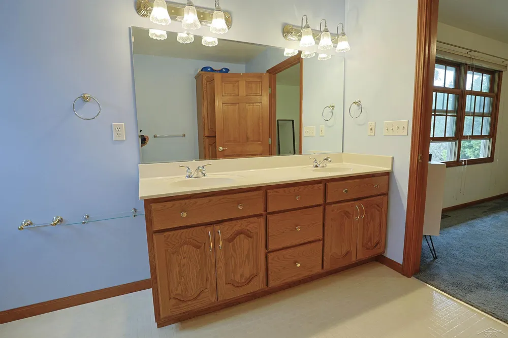 12837 Whisper Ridge Drive Tittabawassee Township, MI 48623