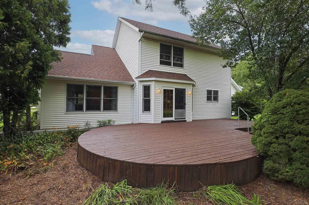12837 Whisper Ridge Drive Tittabawassee Township, MI 48623