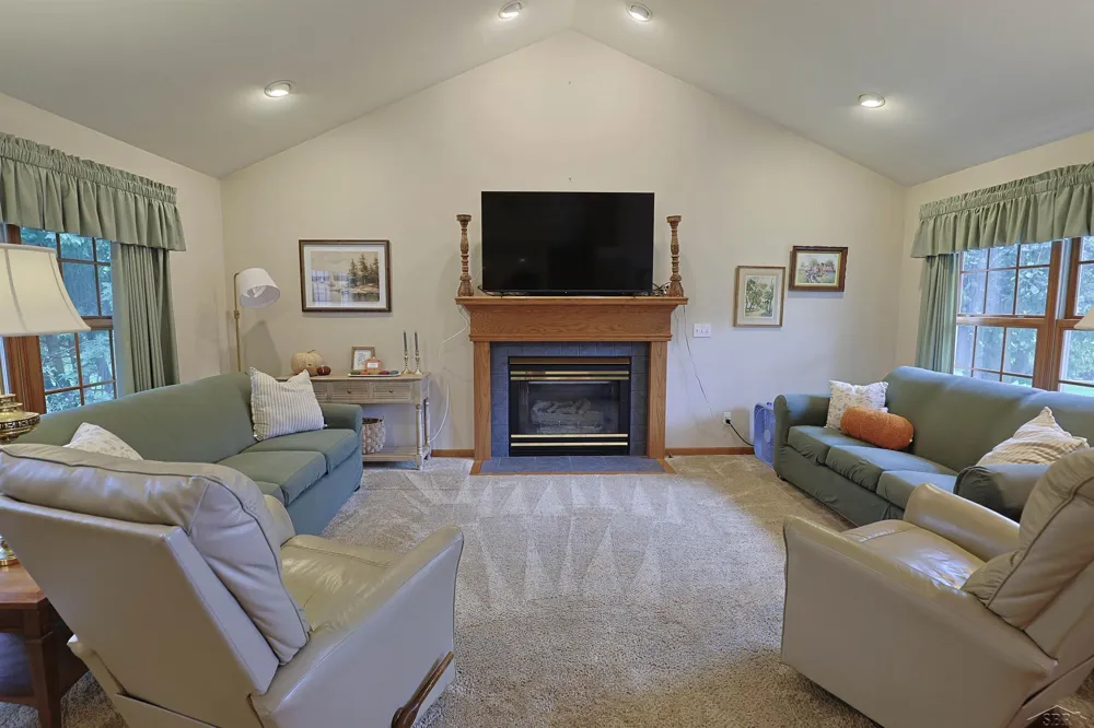 12837 Whisper Ridge Drive Tittabawassee Township, MI 48623