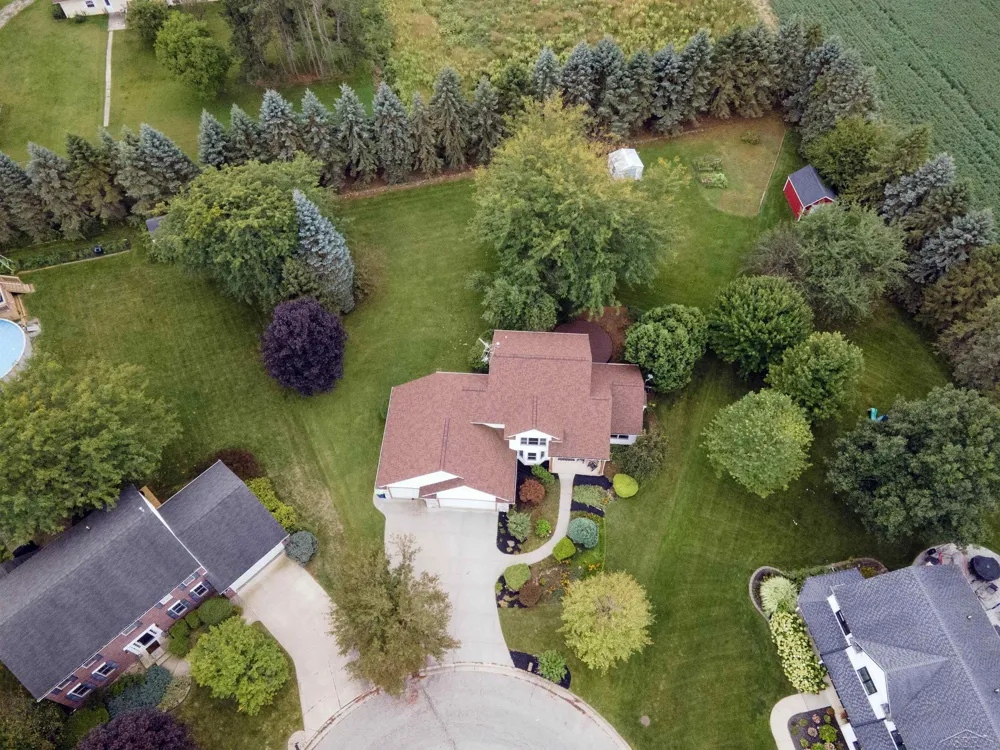 12837 Whisper Ridge Drive Tittabawassee Township, MI 48623