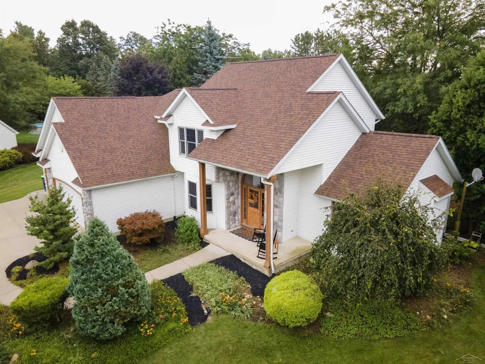 12837 Whisper Ridge Drive Tittabawassee Township, MI 48623